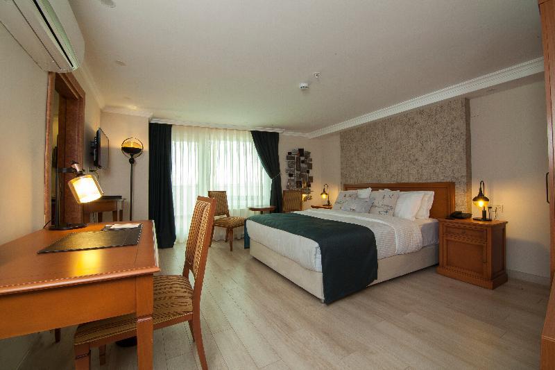 Tuzla Garden & 4* Darıca