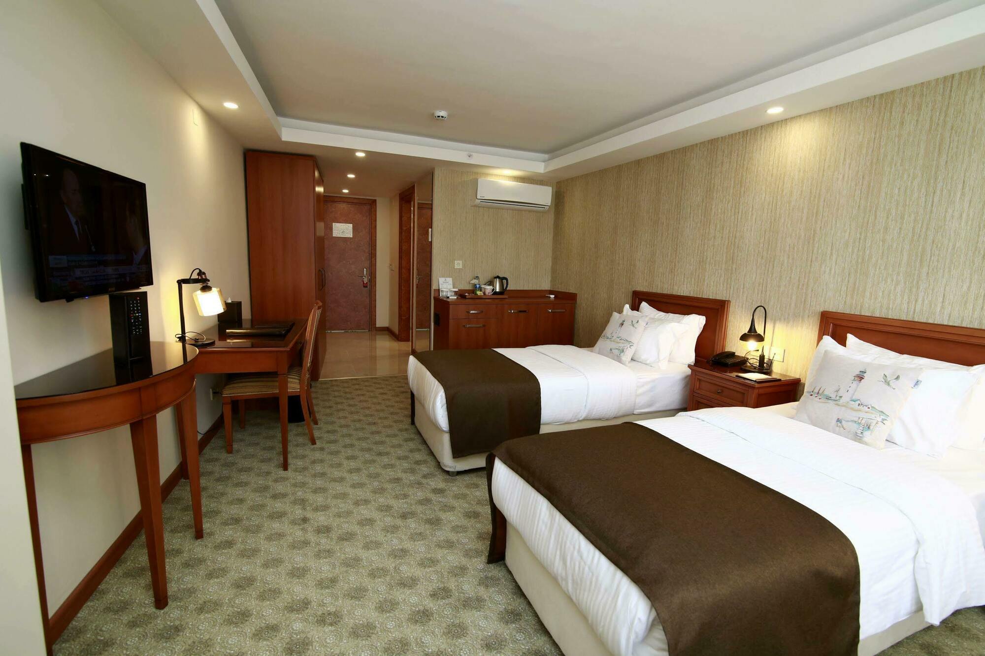 Tuzla Garden & Готель 4*